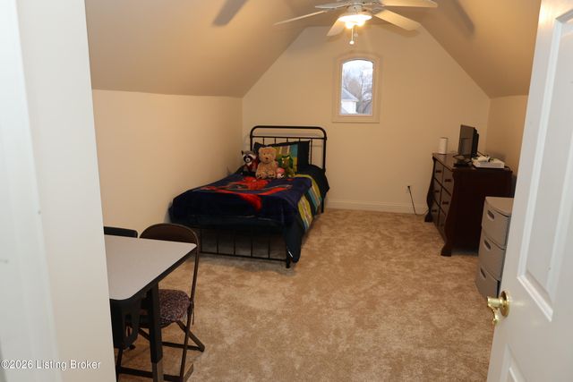 7606 Kendrick Crossing Ln, Louisville, KY 40291