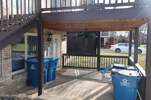 7606 Kendrick Crossing Ln, Louisville, KY 40291