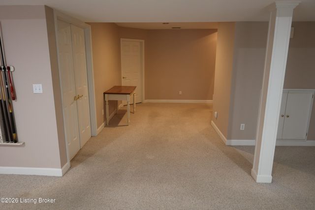 7606 Kendrick Crossing Ln, Louisville, KY 40291