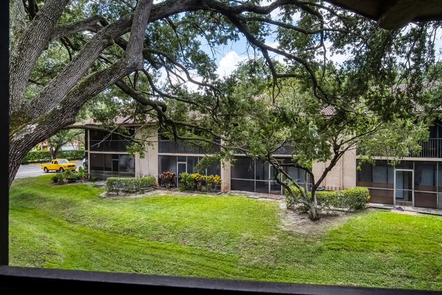 9533 NW 2ND Place 2-L, Coral Springs, FL 33071
