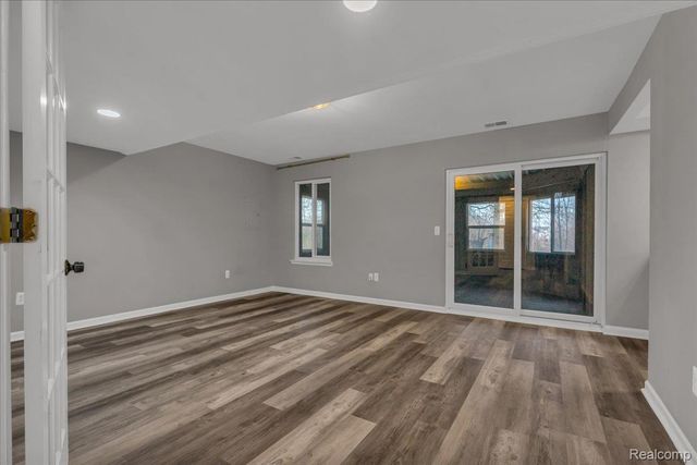 23676 Lori Drive, Brownstown Charter Township, MI 48134