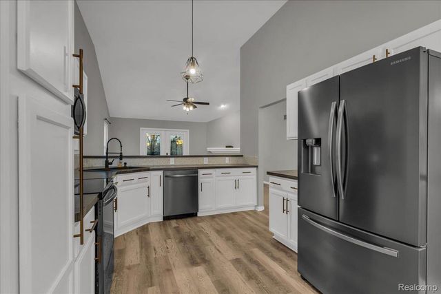 23676 Lori Drive, Brownstown Charter Township, MI 48134