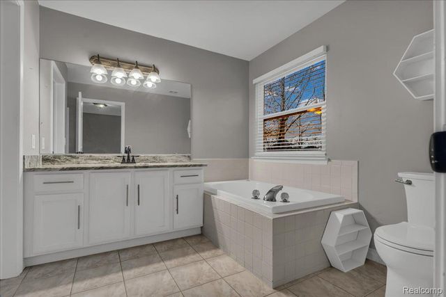 23676 Lori Drive, Brownstown Charter Township, MI 48134