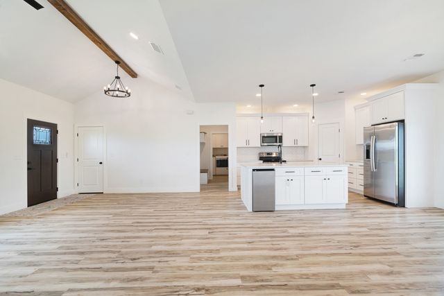 204 Private Road 33083, Sumner, TX 75486