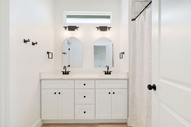 204 Private Road 33083, Sumner, TX 75486