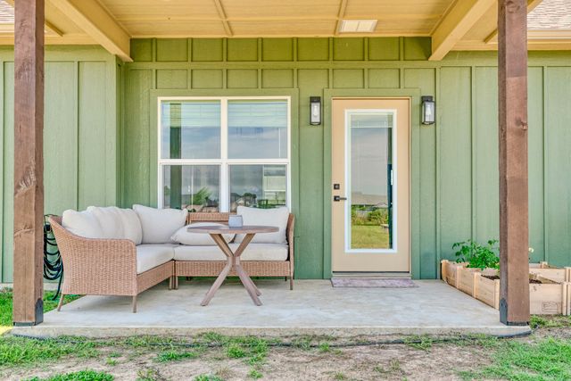 204 Private Road 33083, Sumner, TX 75486