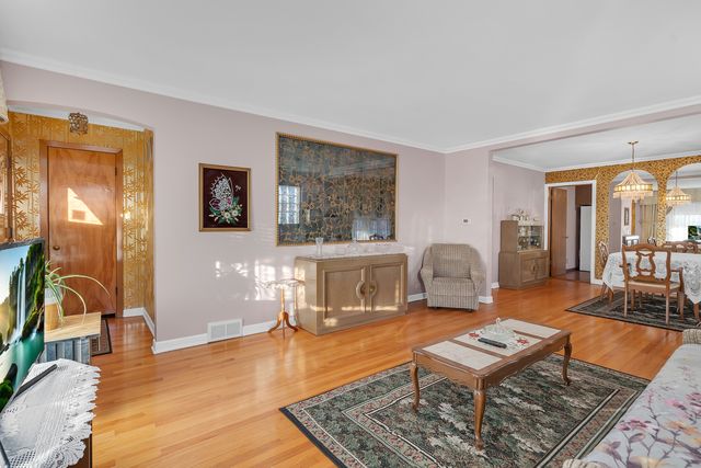 4501 N Osage Avenue, Norridge, IL 60706