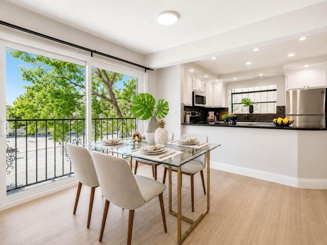 27 El Camino Real 1, Burlingame, CA 94010
