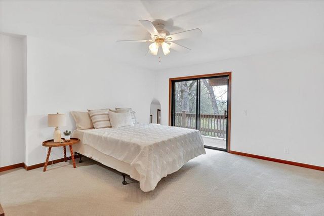 12126 Waxwing Ct, Penn Valley, CA 95946