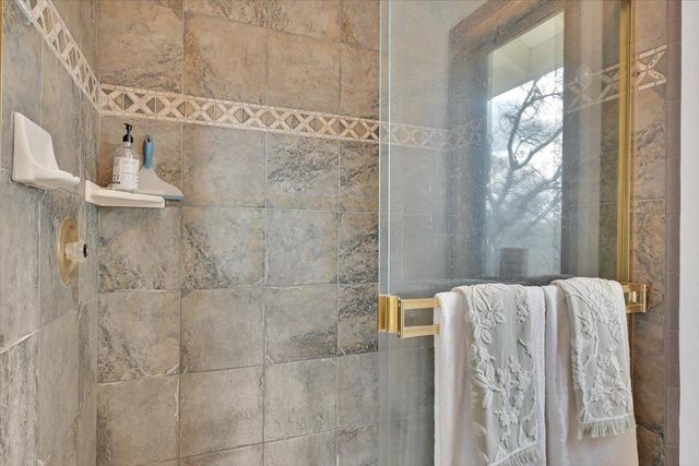 12126 Waxwing Ct, Penn Valley, CA 95946