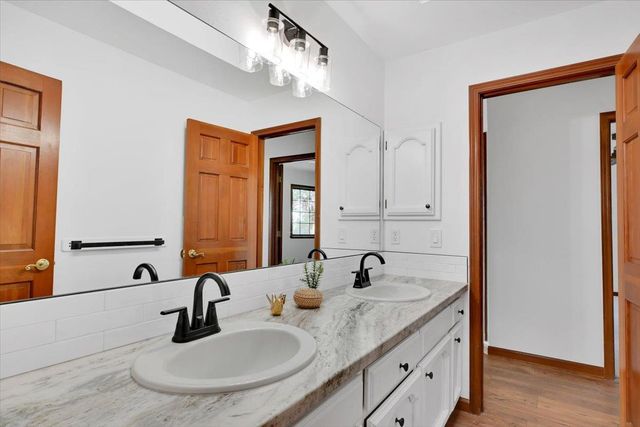 12126 Waxwing Ct, Penn Valley, CA 95946