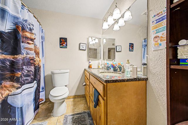 2914 W REDFIELD Road, Phoenix, AZ 85053