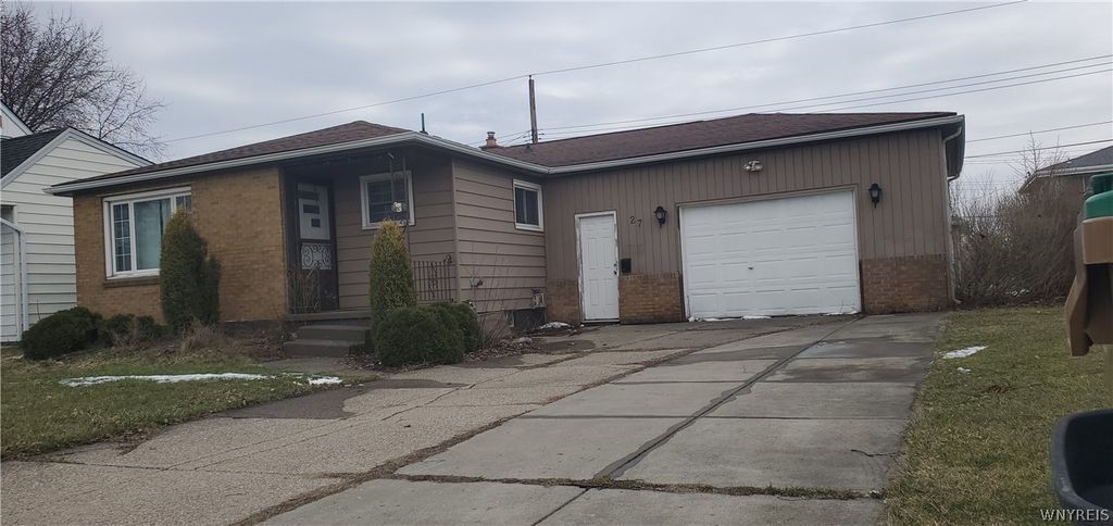 27 Lemoine Avenue, Cheektowaga, NY 14227