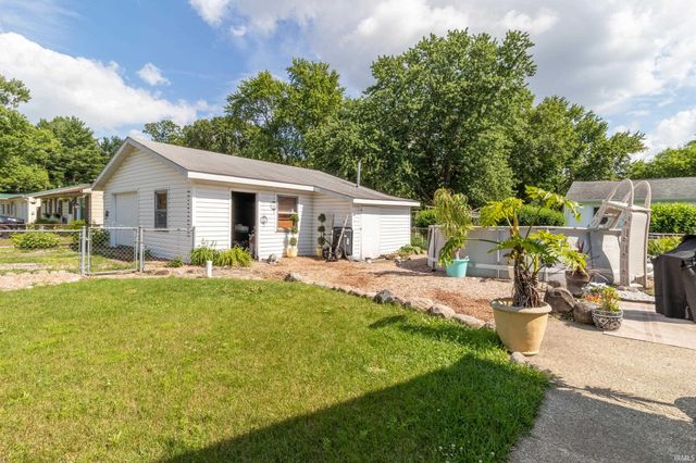 54090 Southwood Drive, Elkhart, IN 46514