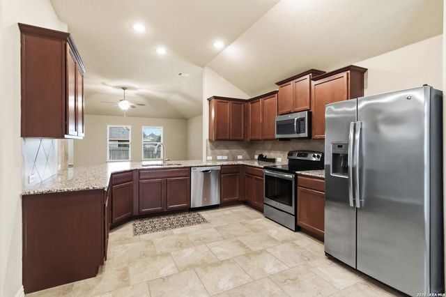 1951 Jamie Ln, New Braunfels, TX 78130