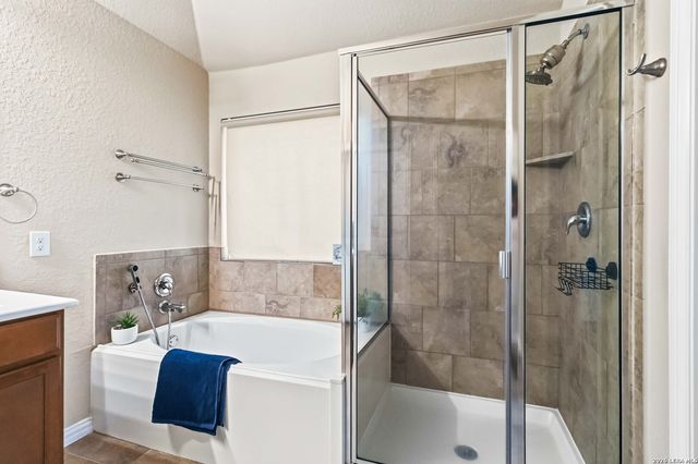 1951 Jamie Ln, New Braunfels, TX 78130