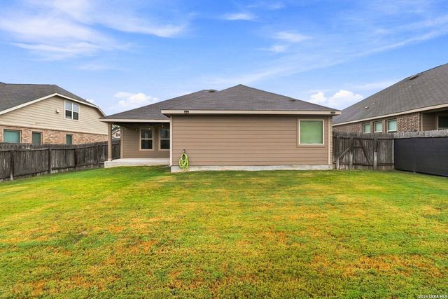 1951 Jamie Ln, New Braunfels, TX 78130