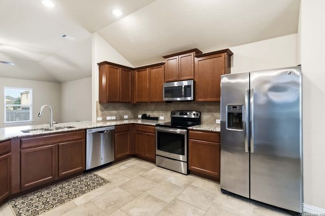 1951 Jamie Ln, New Braunfels, TX 78130