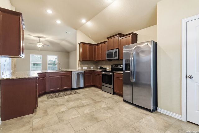 1951 Jamie Ln, New Braunfels, TX 78130