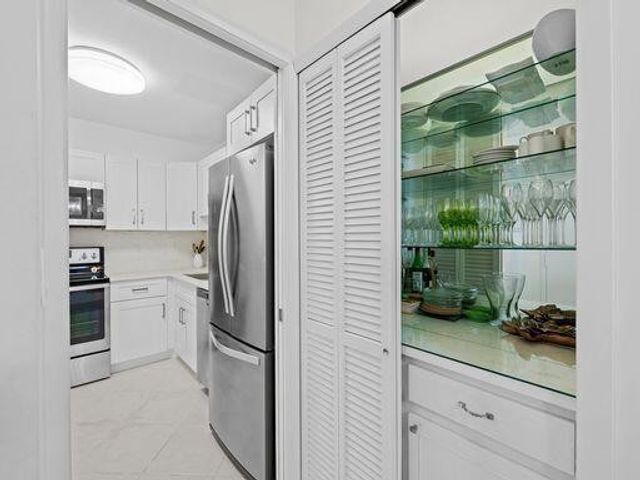 3221 S Ocean Boulevard 405, Highland Beach, FL 33487