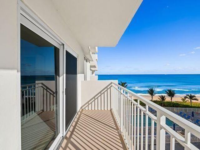 3221 S Ocean Boulevard 405, Highland Beach, FL 33487