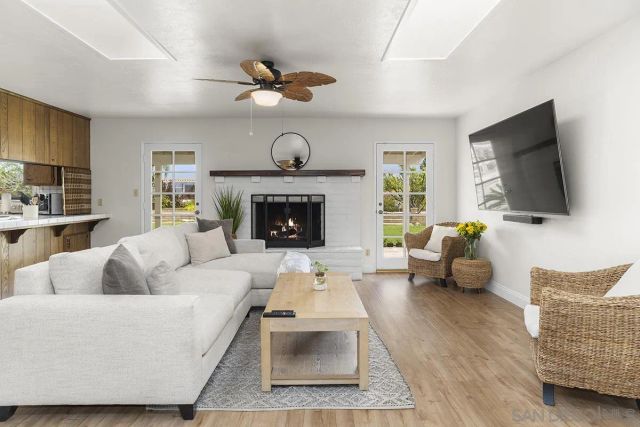 43860 Mandarin Drive, Hemet, CA 92544