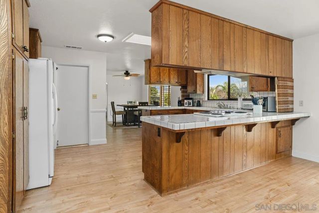 43860 Mandarin Drive, Hemet, CA 92544