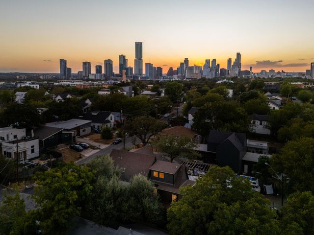 2014 E 10th, Austin, TX 78702