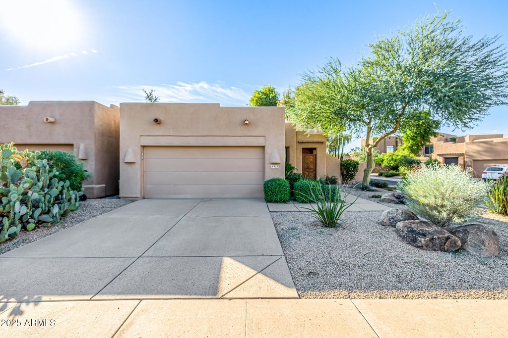 8323 E LAS ESTANCIAS Street, Scottsdale, AZ 85250