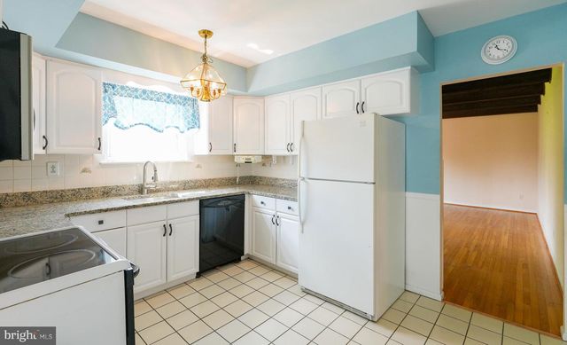 105 GRANDVIEW RD, Springfield, PA 19064