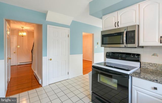 105 GRANDVIEW RD, Springfield, PA 19064