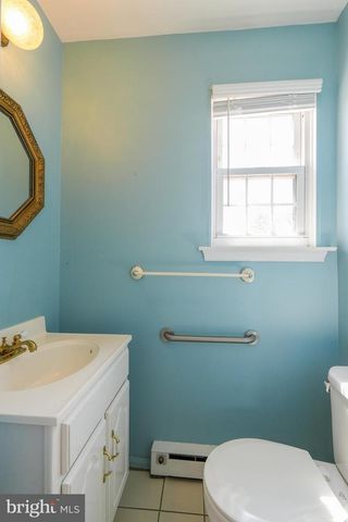 105 GRANDVIEW RD, Springfield, PA 19064