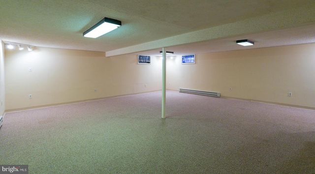 105 GRANDVIEW RD, Springfield, PA 19064