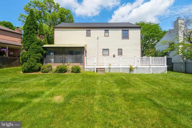 105 GRANDVIEW RD, Springfield, PA 19064
