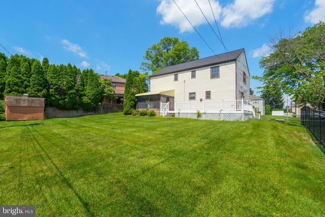 105 GRANDVIEW RD, Springfield, PA 19064