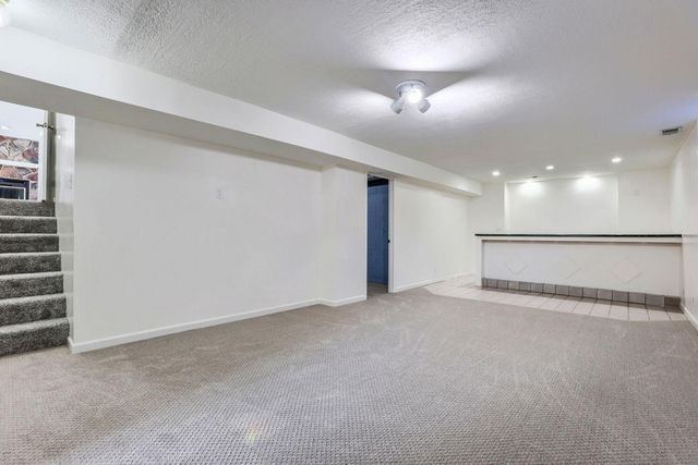 3597 Gershwin Court N, Oakdale, MN 55128