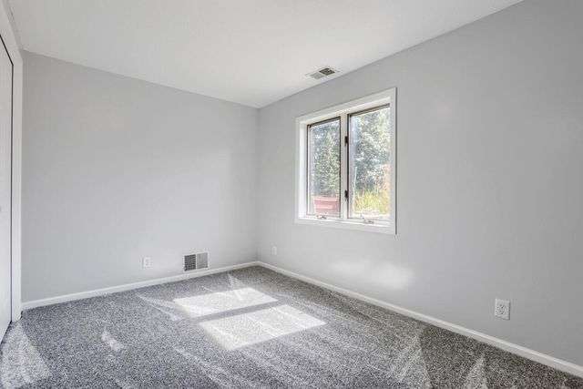 3597 Gershwin Court N, Oakdale, MN 55128