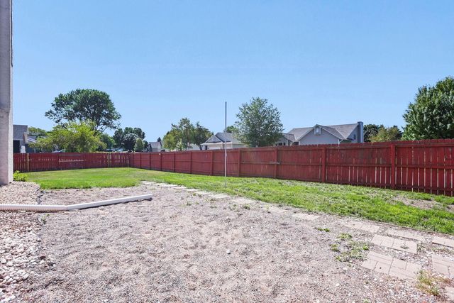 3597 Gershwin Court N, Oakdale, MN 55128