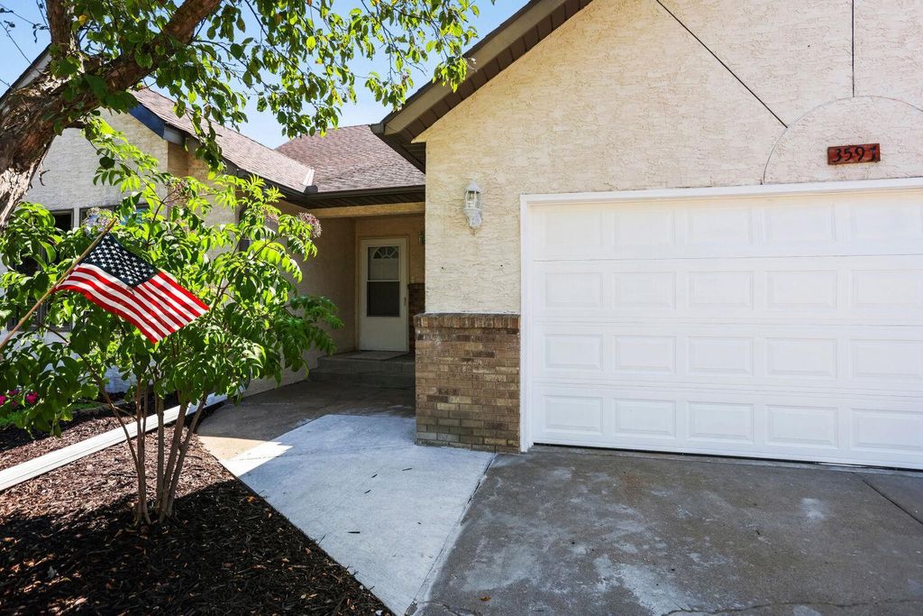 3597 Gershwin Court N, Oakdale, MN 55128 — photo 5