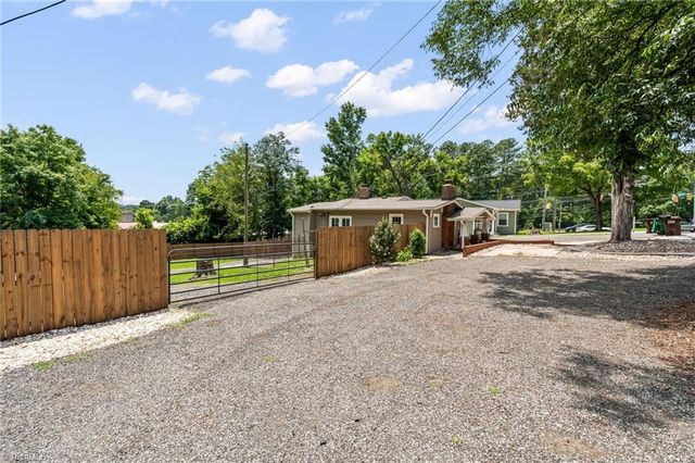 1004 Nathan Hunt Drive, High Point, NC 27260