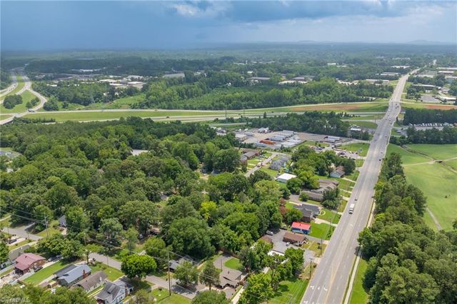 1004 Nathan Hunt Drive, High Point, NC 27260