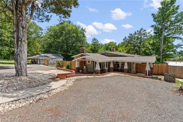 1004 Nathan Hunt Drive, High Point, NC 27260