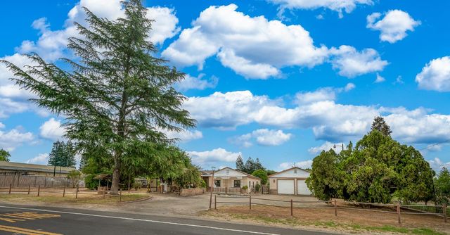 13230 4th St, Hickman, CA 95323