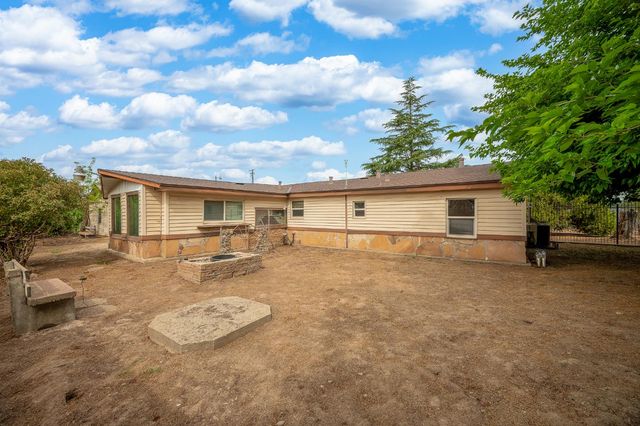 13230 4th St, Hickman, CA 95323