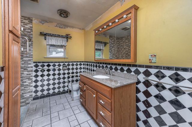 13230 4th St, Hickman, CA 95323