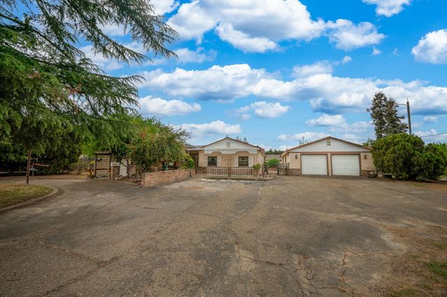 13230 4th St, Hickman, CA 95323