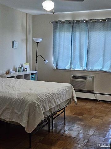 44 S Main Street 6J, Lodi, NJ 07644