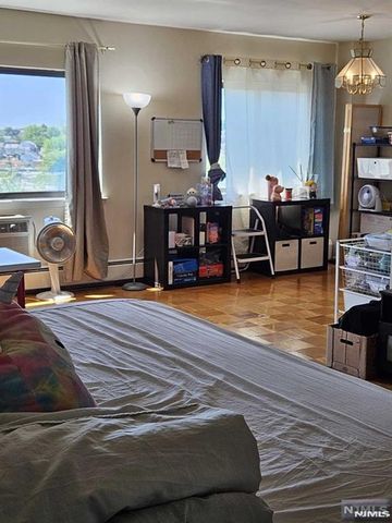 44 S Main Street 6J, Lodi, NJ 07644
