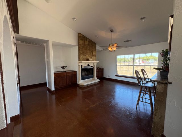 10817 County Road 272, Bertram, TX 78605