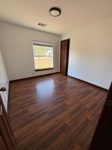 10817 County Road 272, Bertram, TX 78605